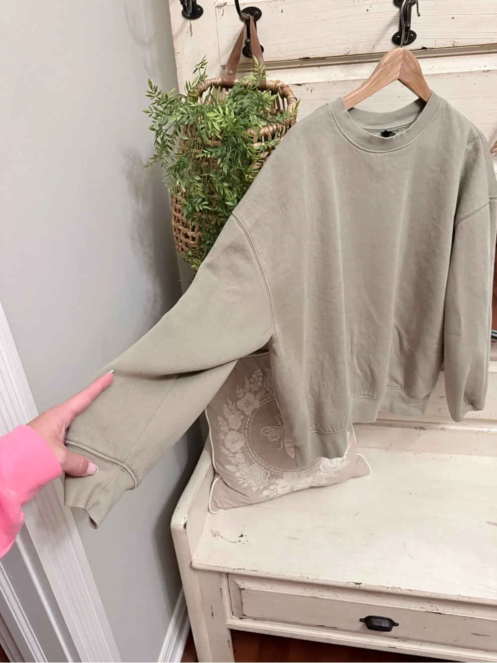 wild fable sage green crewneck sweatshirt - Picture 3 of 3